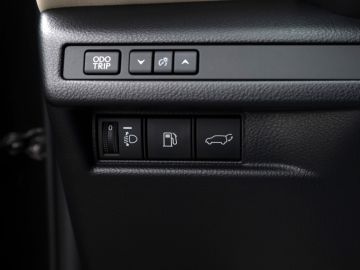 Lexus LBX
